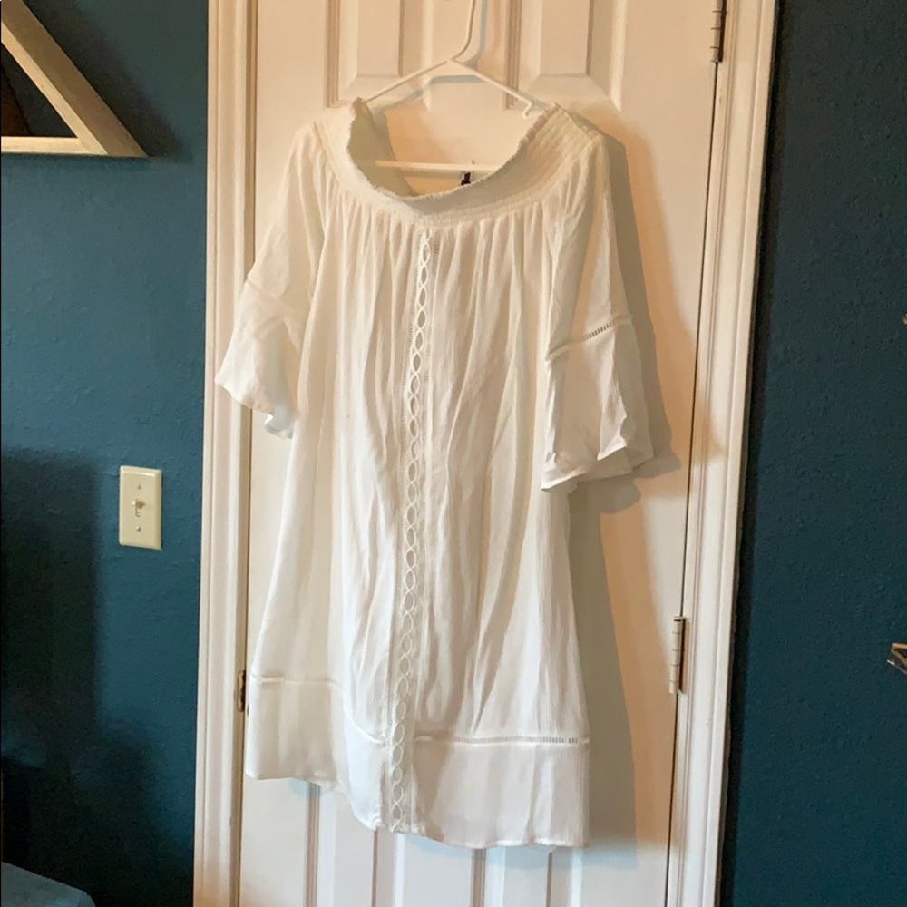 White off shoulder dress